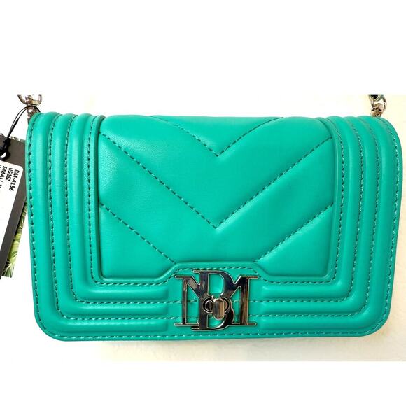 BADGLEY MISCHKA Quilted Teal Small V Crossbody Silver Chain Strap NWT $199 - Picture 1 of 6